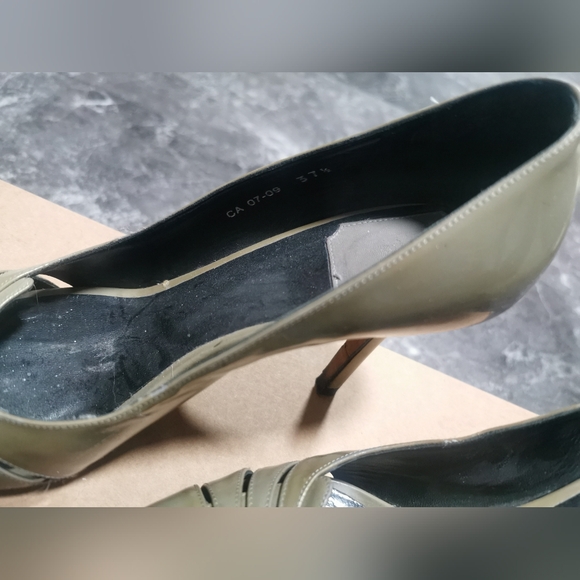 Authentic Dior Patent Heels - Picture 4 of 7